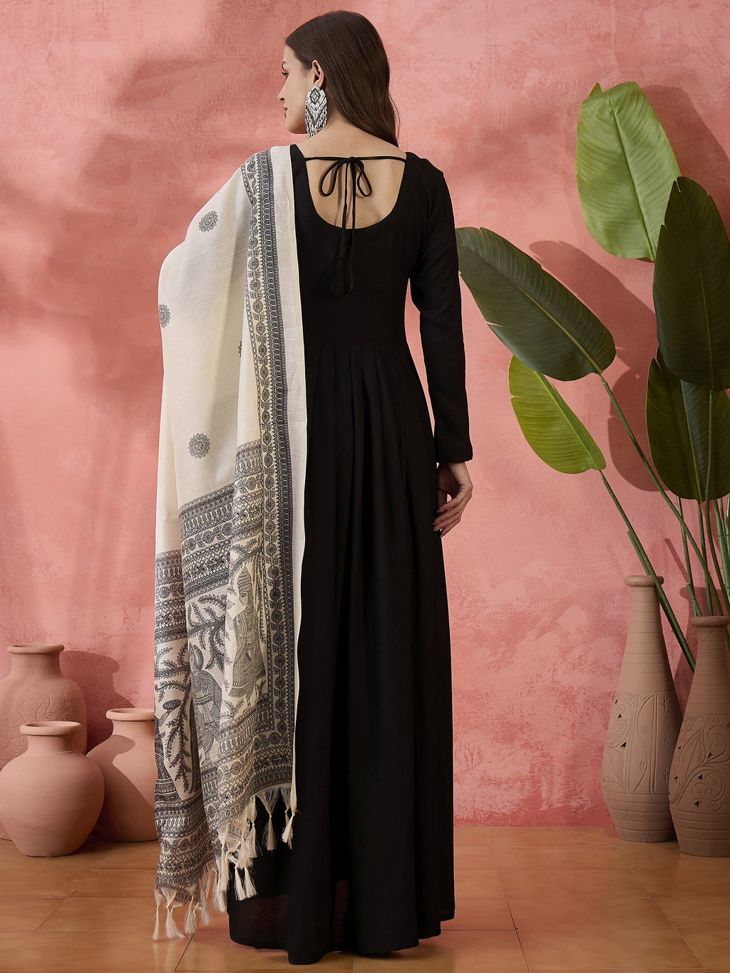 InWeave Black Sweetheart Kurta With Dupatta | Grocsy