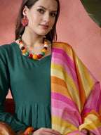 InWeave Green Sweetheart Kurta With Dupatta | Grocsy