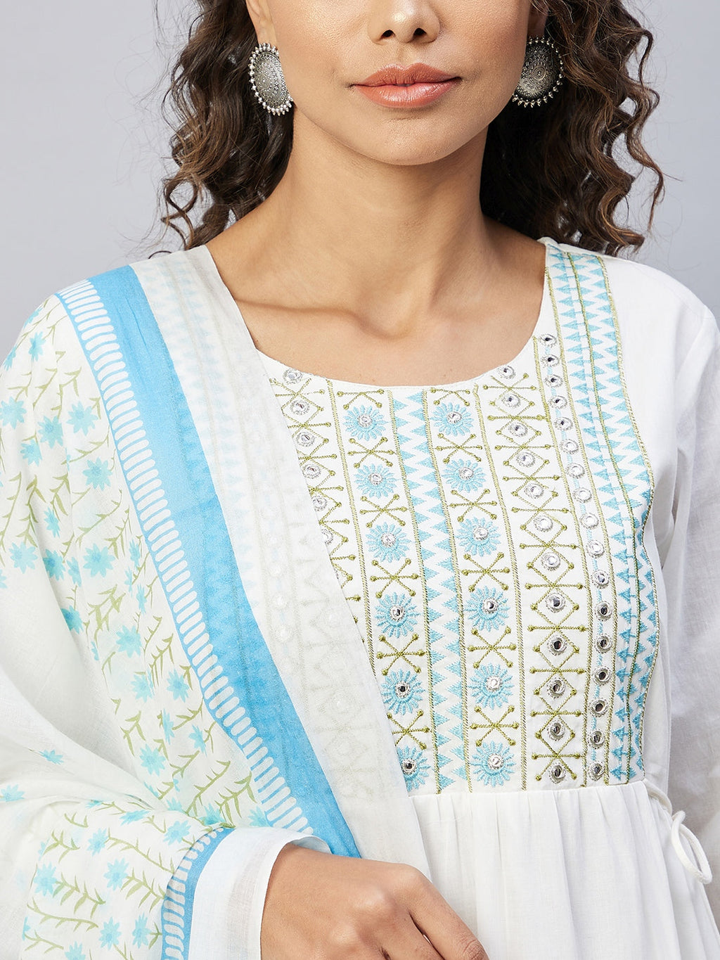 InWeave Women's Sky Blue White Mirror Print Kurta With Dupatta | Grocsy