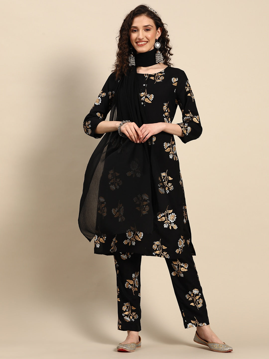 Sangria Floral Printed Regular Kurta With Trousers & Dupatta | Grocsy