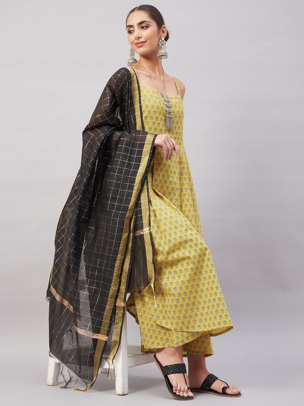 InWeave Women's Yelllow Floarl Print Strappy Set W Black Gold Check Dupatta | Grocsy