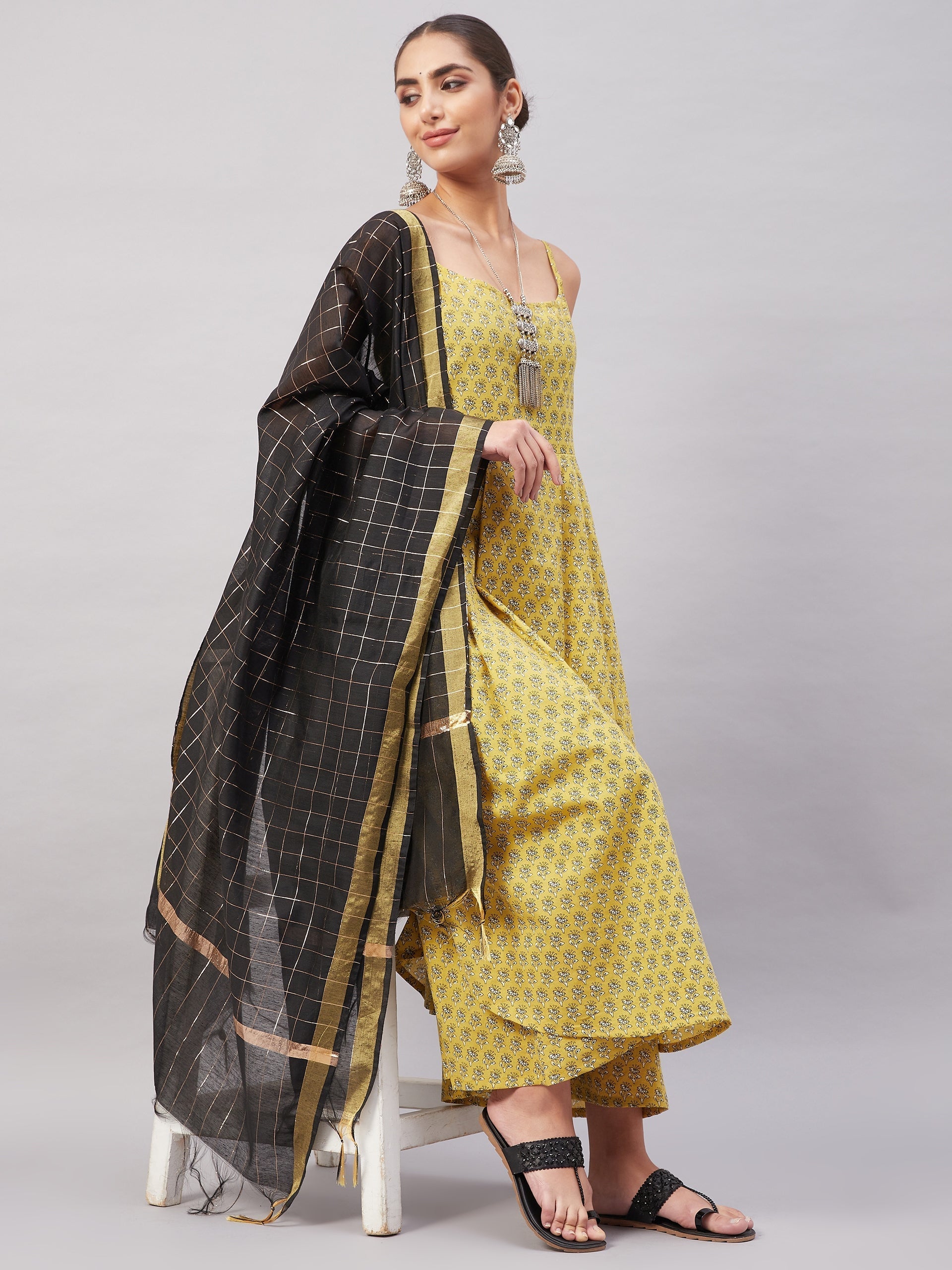 InWeave Women's Yelllow Floarl Print Strappy Set W Black Gold Check Dupatta | Grocsy