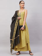 InWeave Women's Yelllow Floarl Print Strappy Set W Black Gold Check Dupatta | Grocsy