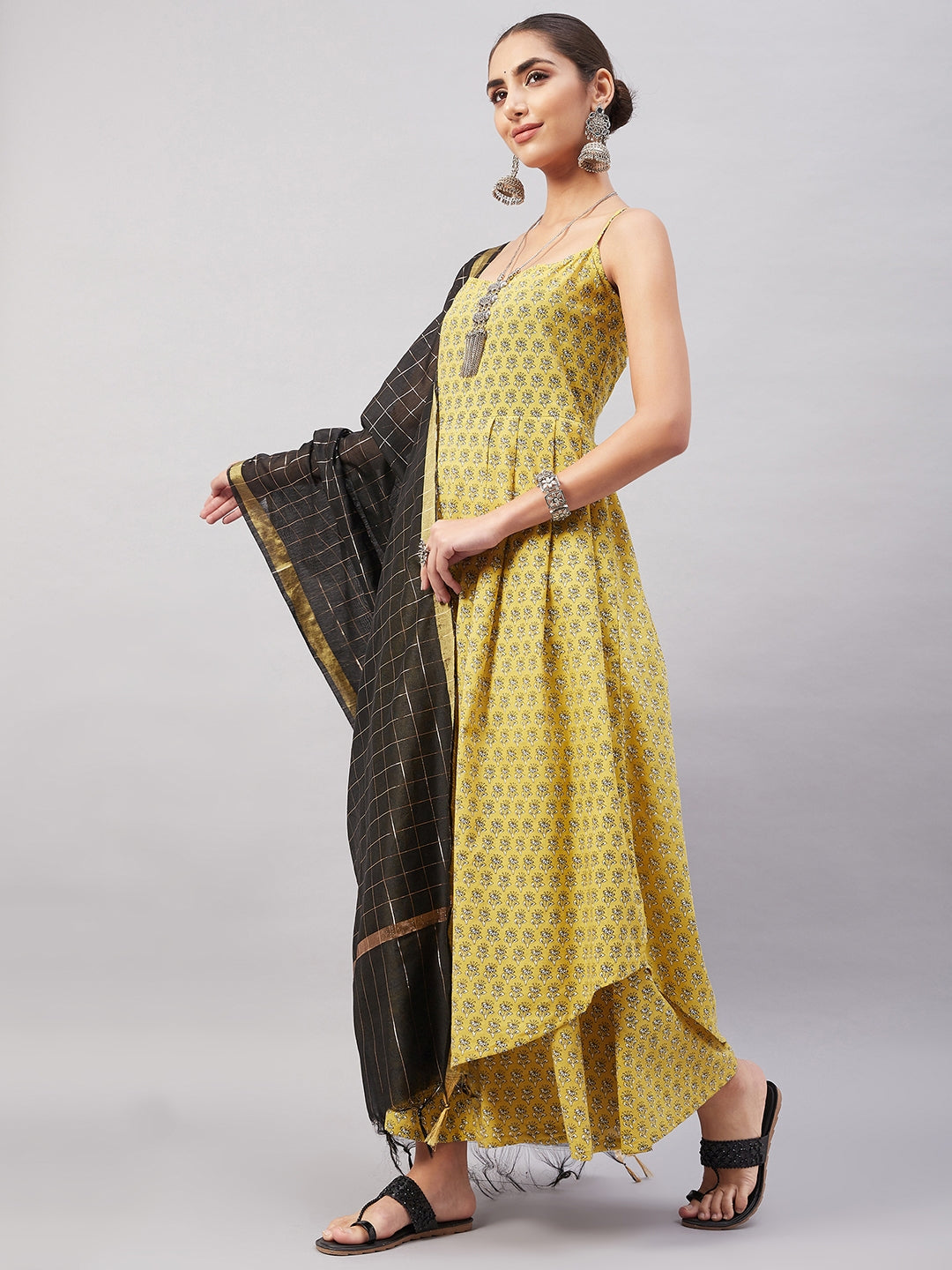 InWeave Women's Yelllow Floarl Print Strappy Set W Black Gold Check Dupatta | Grocsy
