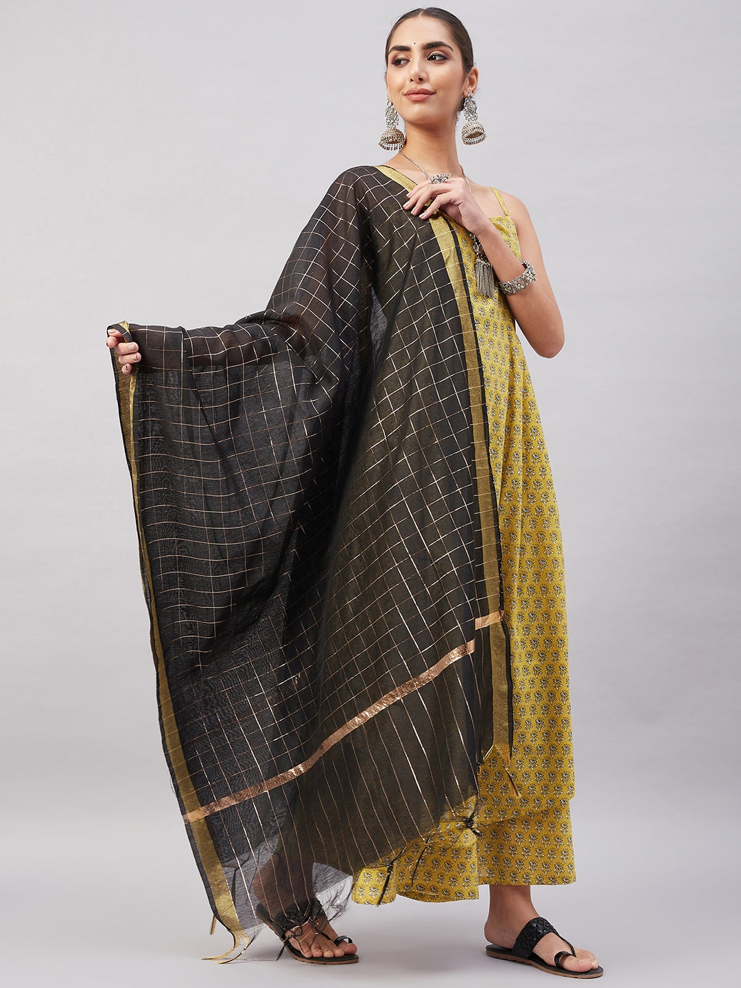 InWeave Women's Yelllow Floarl Print Strappy Set W Black Gold Check Dupatta | Grocsy