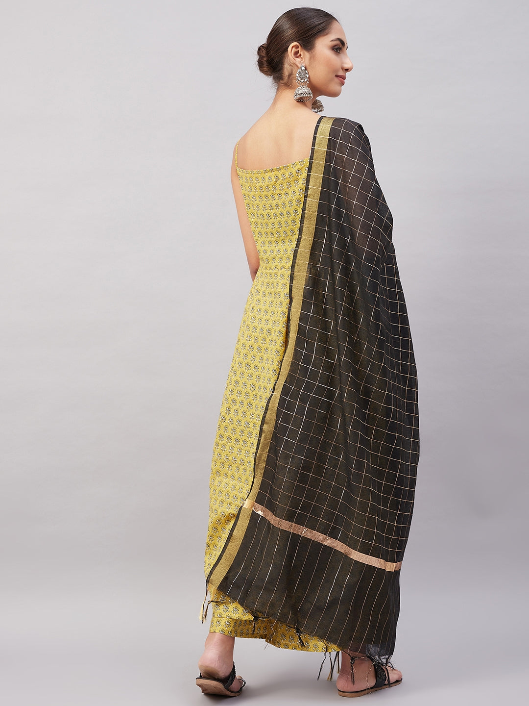 InWeave Women's Yelllow Floarl Print Strappy Set W Black Gold Check Dupatta | Grocsy