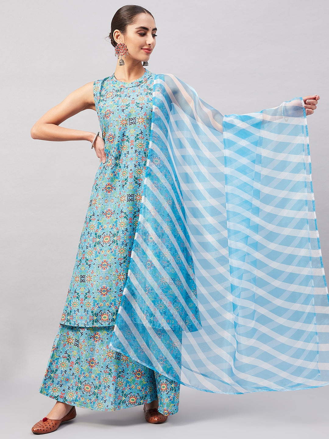 InWeave Women's Sky Blue Floral Halter Kurta Set W Sb Leh Organza Dupatta | Grocsy