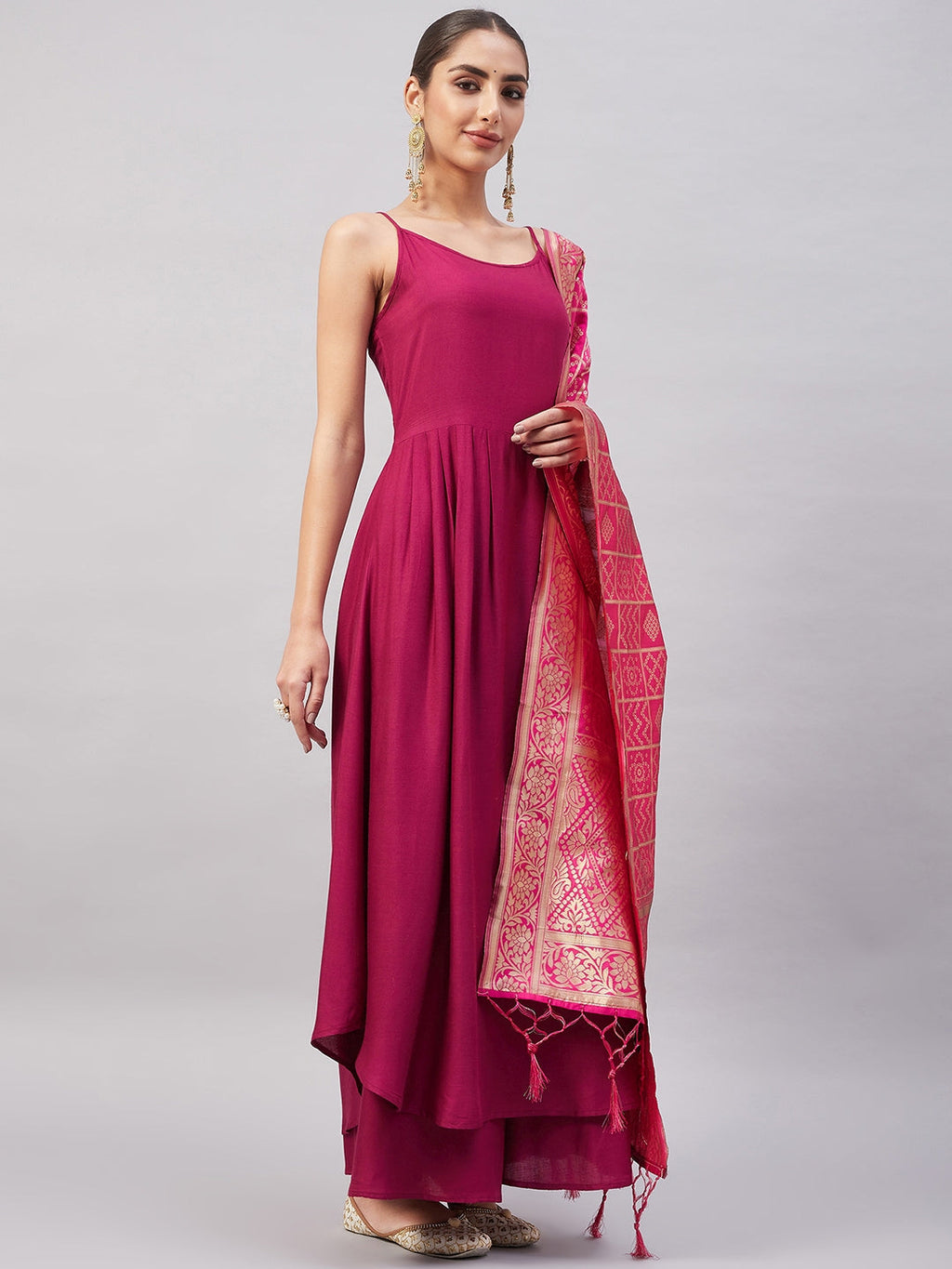 InWeave Women's Wine Solid Strappy Set With Pink Brocade Dupatta | Grocsy