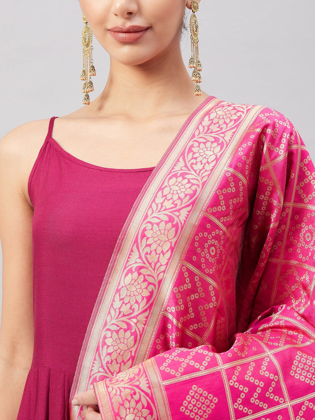 InWeave Women's Wine Solid Strappy Set With Pink Brocade Dupatta | Grocsy