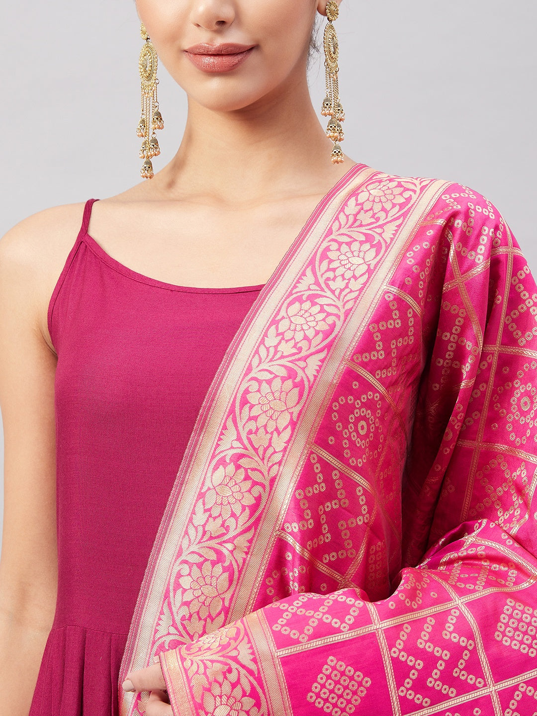 InWeave Women's Wine Solid Strappy Set With Pink Brocade Dupatta | Grocsy