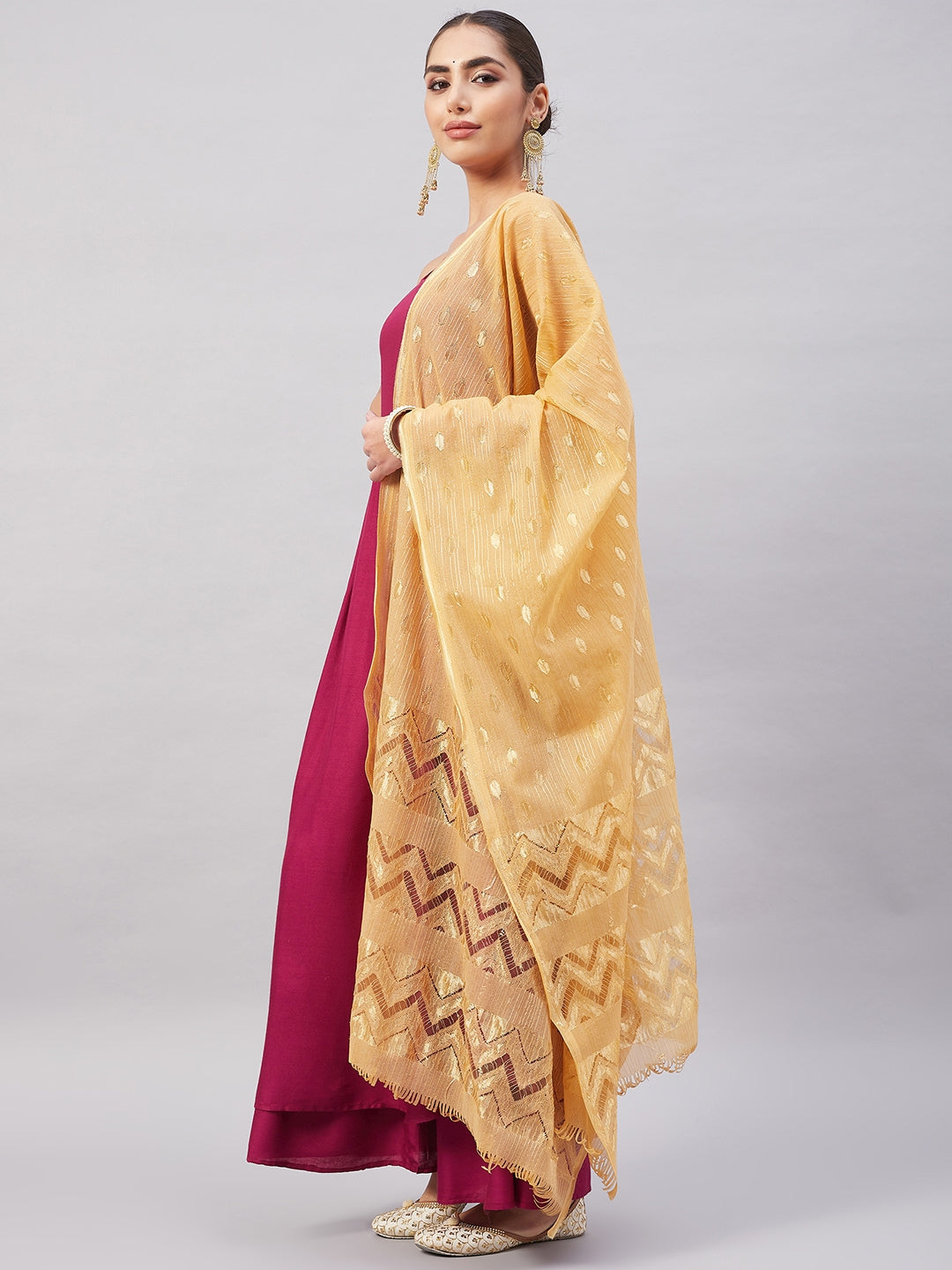 InWeave Women's Wine Solid Strappy Set With Gold Banarsi Zari Dupatta | Grocsy
