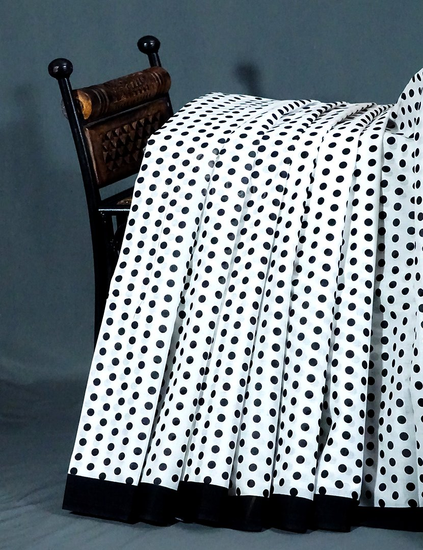 White And Black Block Print Pure Mulmul Cotton Saree By Gayathri Reddy Designer Studio | Grocsy