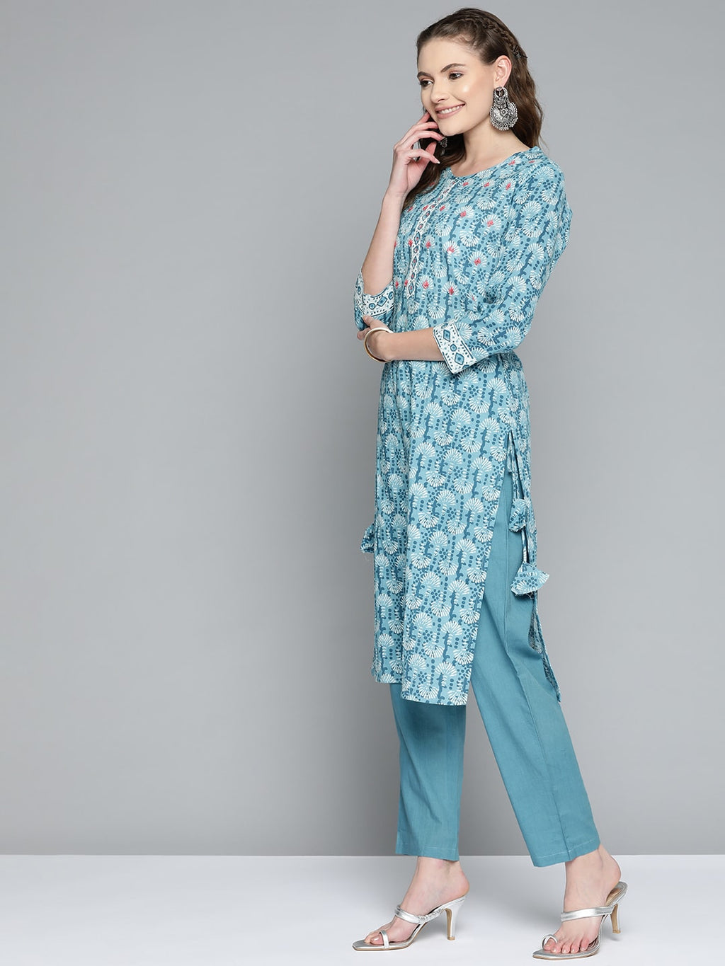 HERE&NOW Women Blue Floral Printed Thread Work Pure Cotton Kurta with Trousers & With Dupatta | Grocsy
