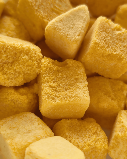 Moon Freeze Dried Mango Cubes | Grocsy