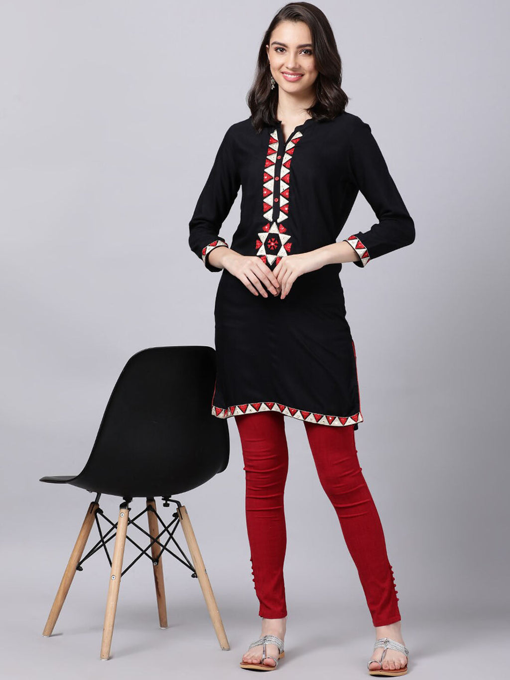 Souchii Women Black Geometric Embroidered Grandeur & Majestic Artwork Kurta | Grocsy