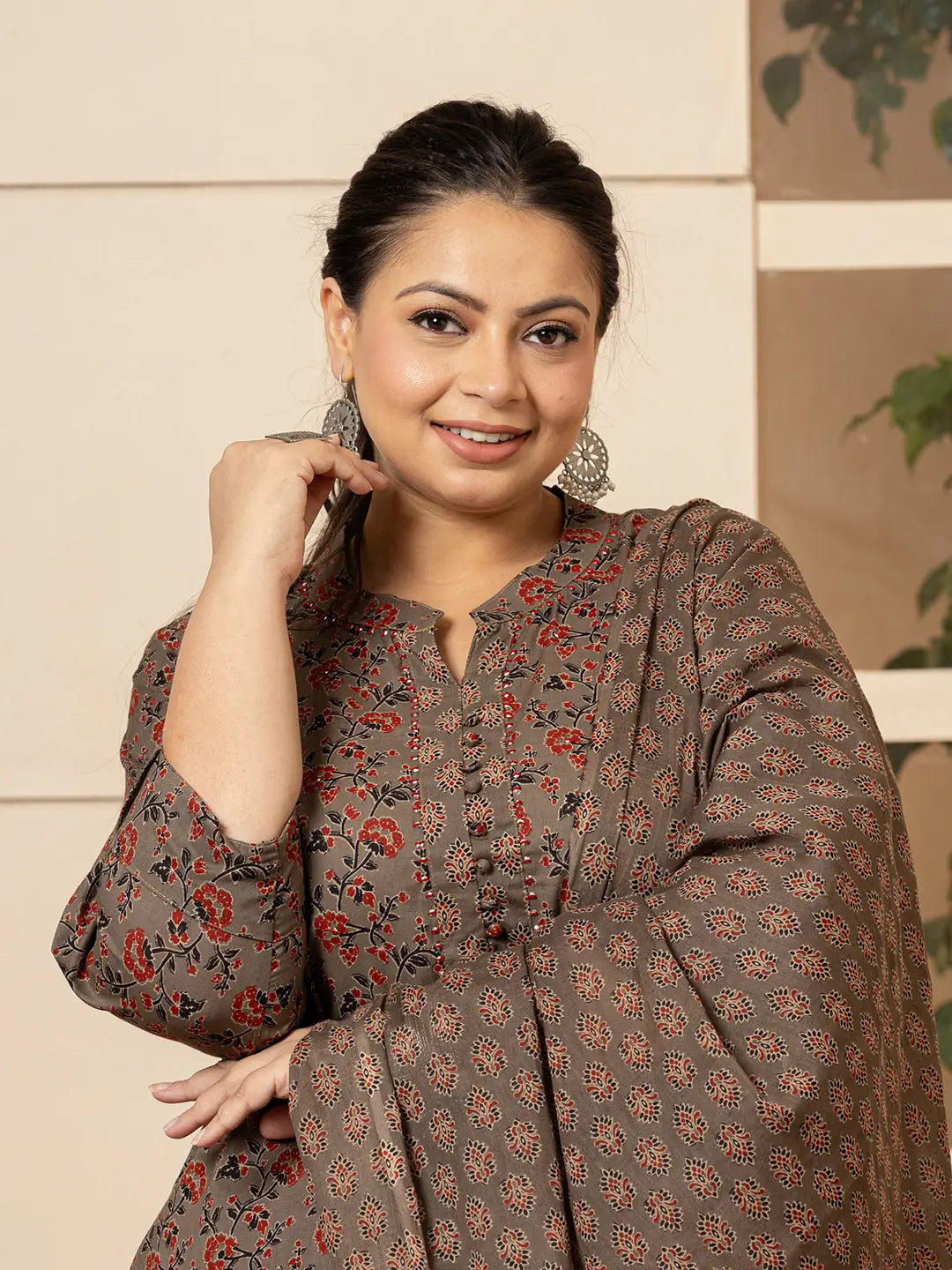 Yufta Cotton Grey Plus Size Kurta Dupatta Pant Set | Grocsy