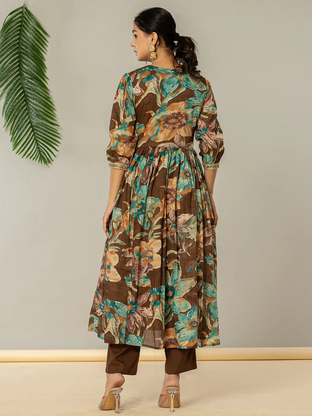 Yufta Brown Floral Print Mulmul Fit And Flare Suit Set | Grocsy