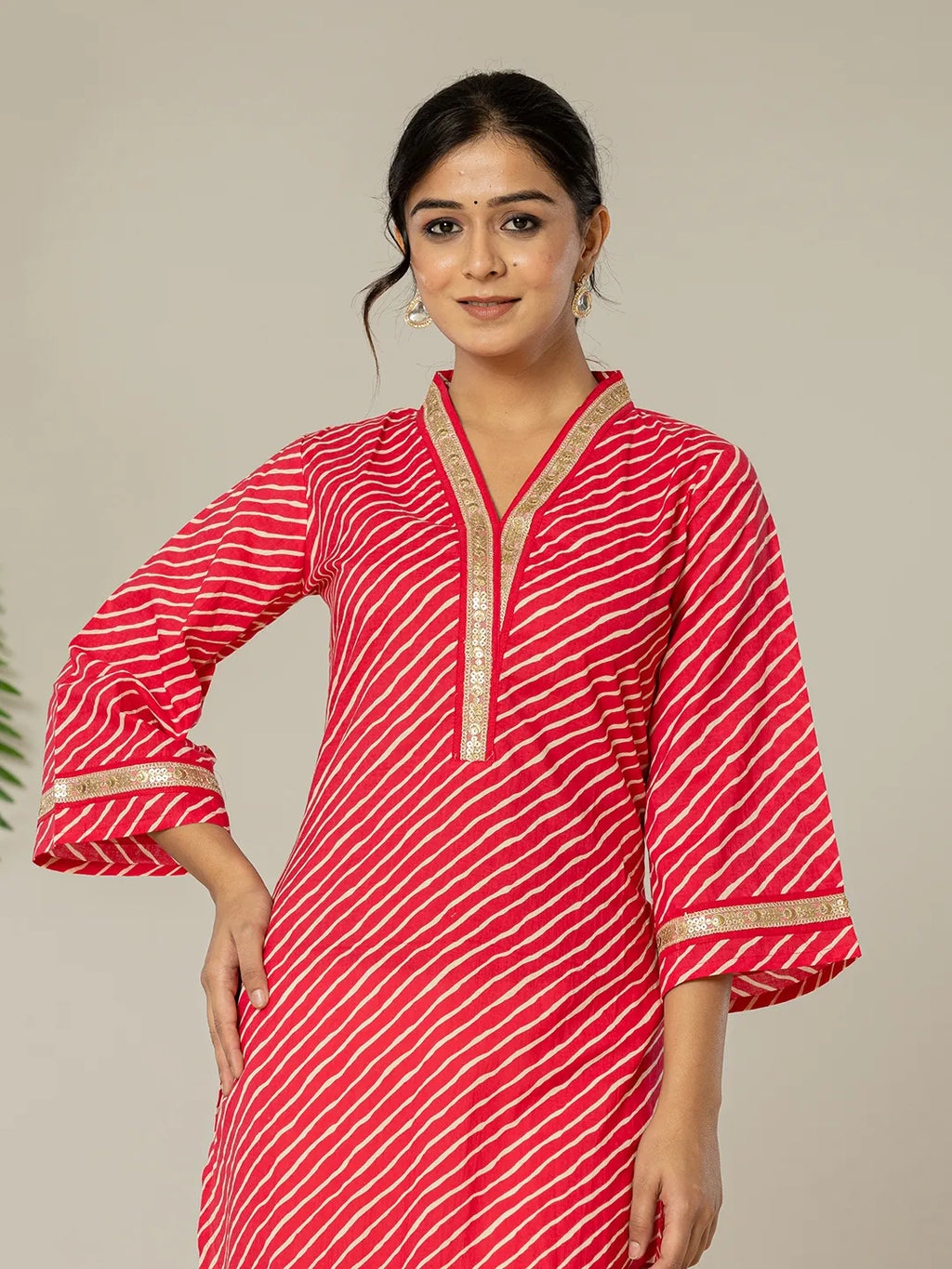 Yufta Cotton Pink Leheriya Kurta | Grocsy