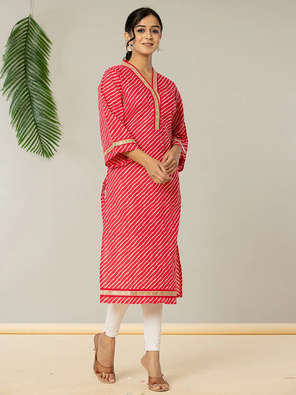 Yufta Cotton Pink Leheriya Kurta | Grocsy