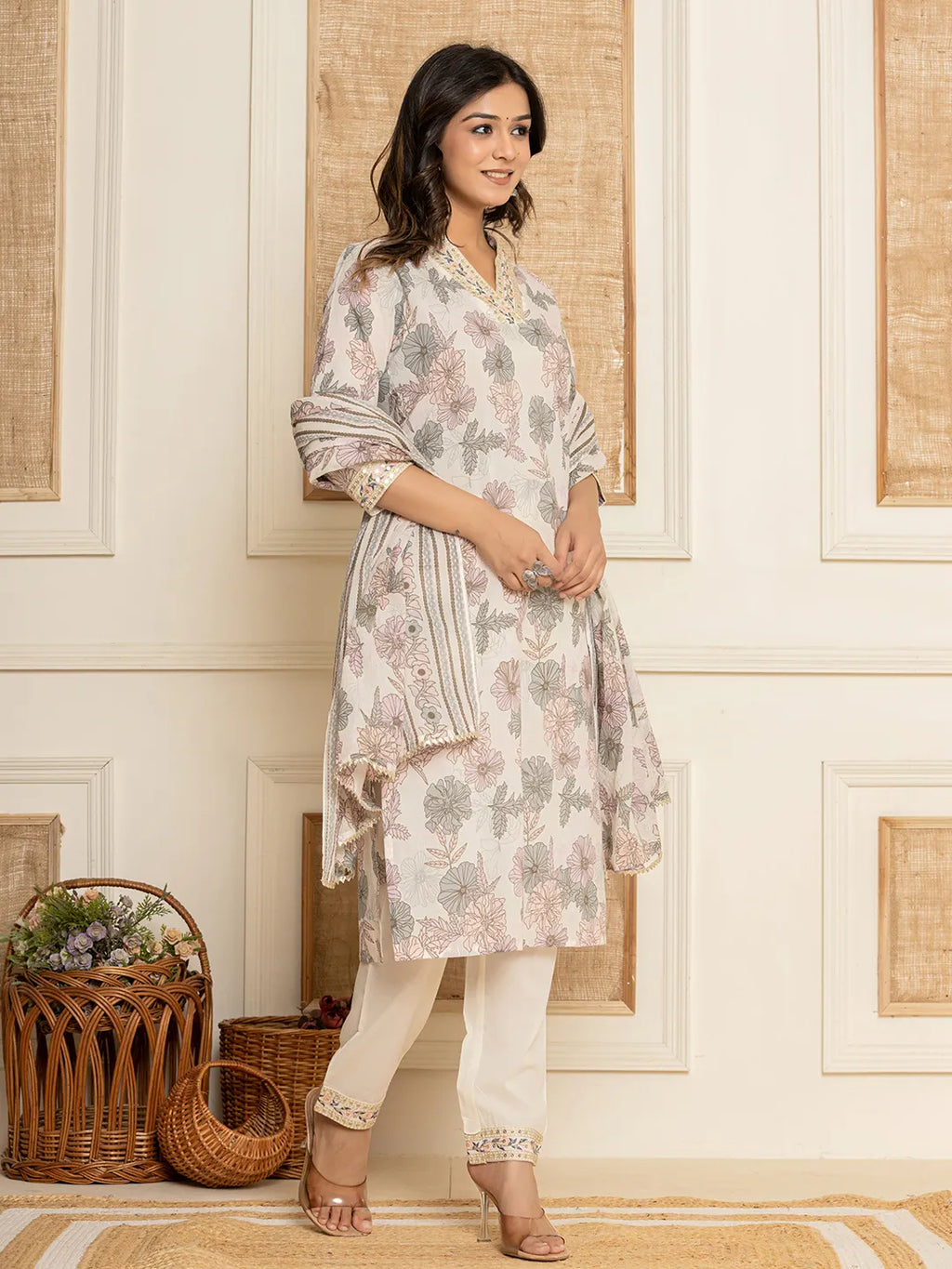 Yufta Cotton Pink Kurta Dupatta Pant Set | Grocsy