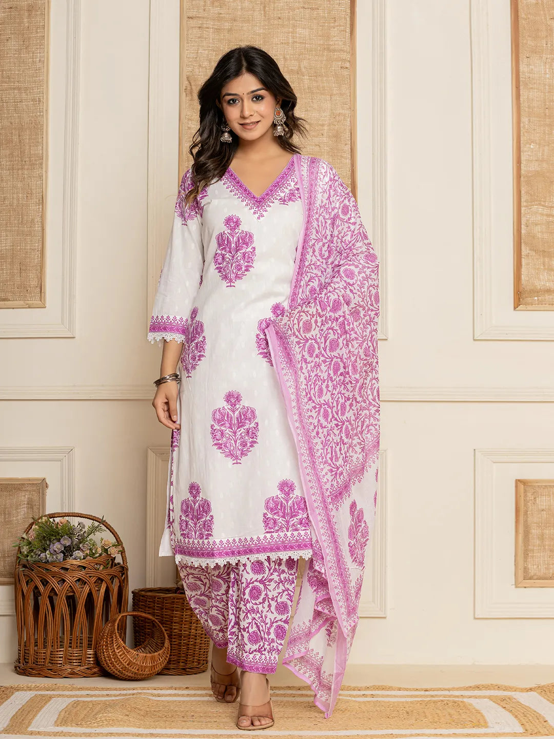Yufta Cotton Lavender Kurta Dupatta Set | Grocsy