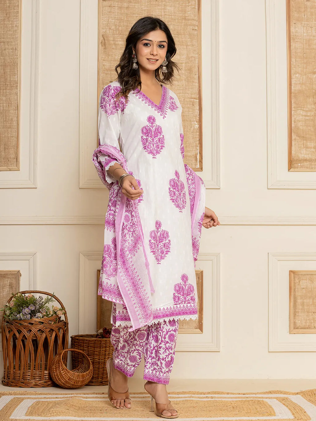 Yufta Cotton Lavender Kurta Dupatta Set | Grocsy