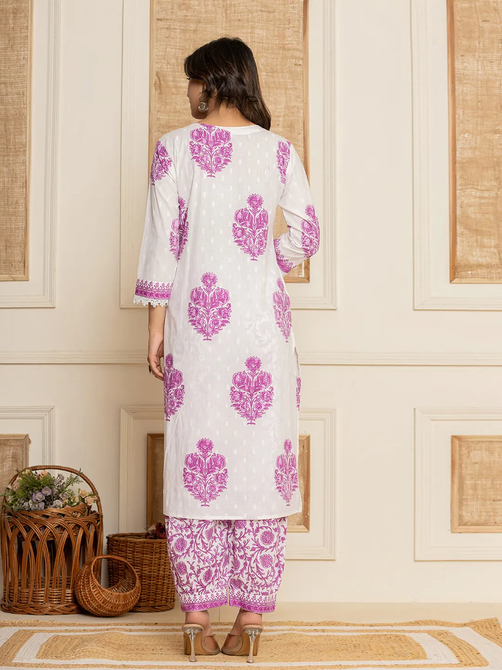 Yufta Cotton Lavender Kurta Dupatta Set | Grocsy