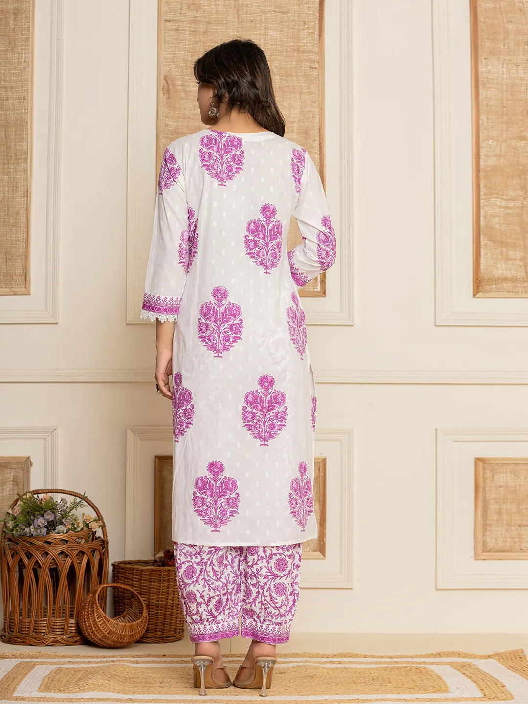 Yufta Cotton Lavender Kurta Dupatta Set | Grocsy