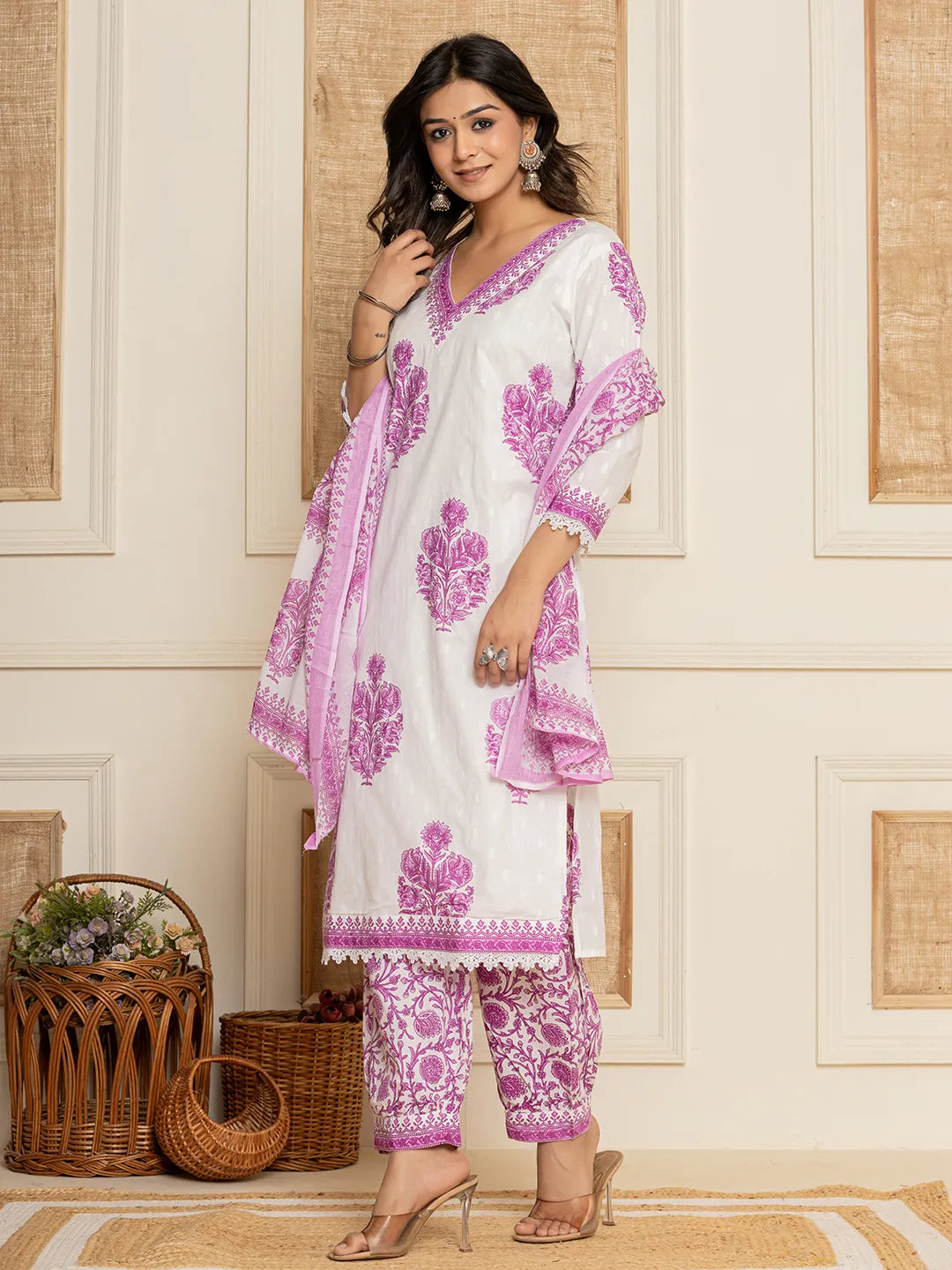 Yufta Cotton Lavender Kurta Dupatta Set | Grocsy