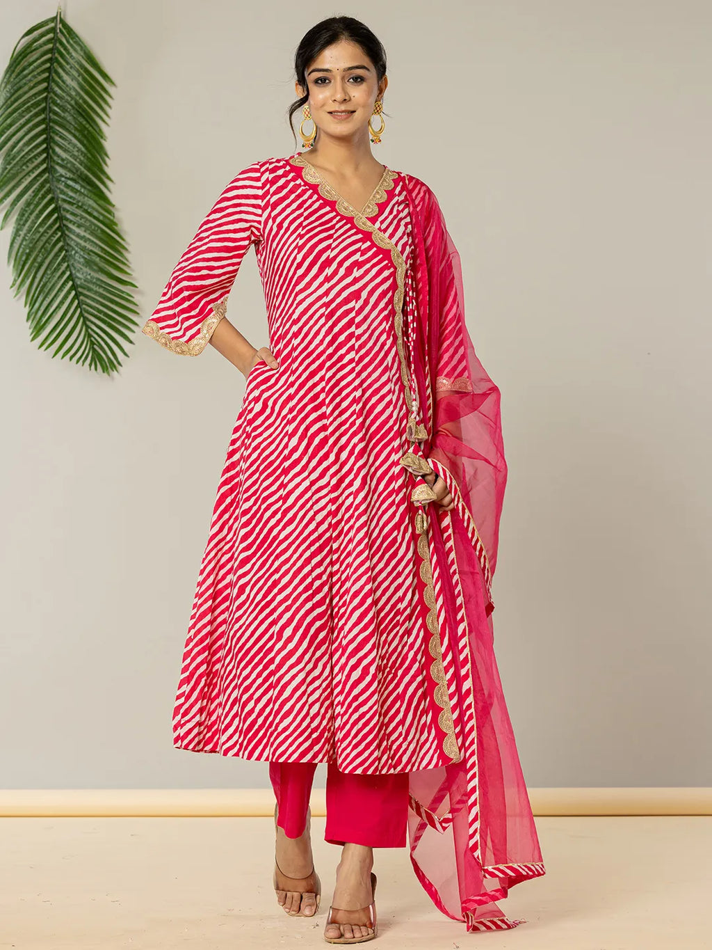 Yufta Cotton Leheriya Hot Pink Kurta Dupatta Pant Set | Grocsy