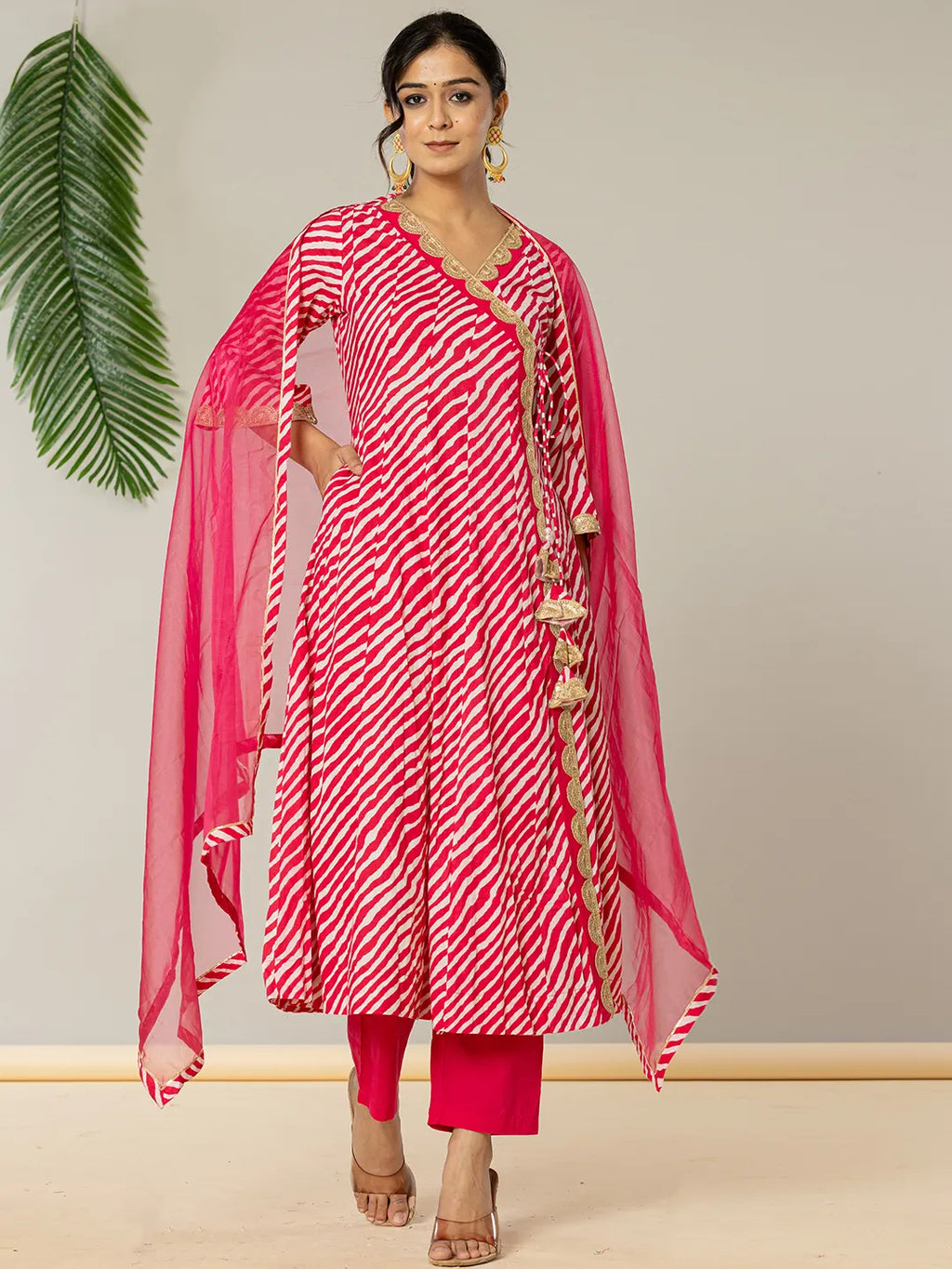 Yufta Cotton Leheriya Hot Pink Kurta Dupatta Pant Set | Grocsy