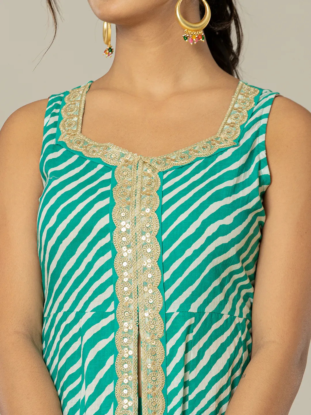 Yufta Cotton Leheriya Kurta Dupatta Pant Set | Grocsy