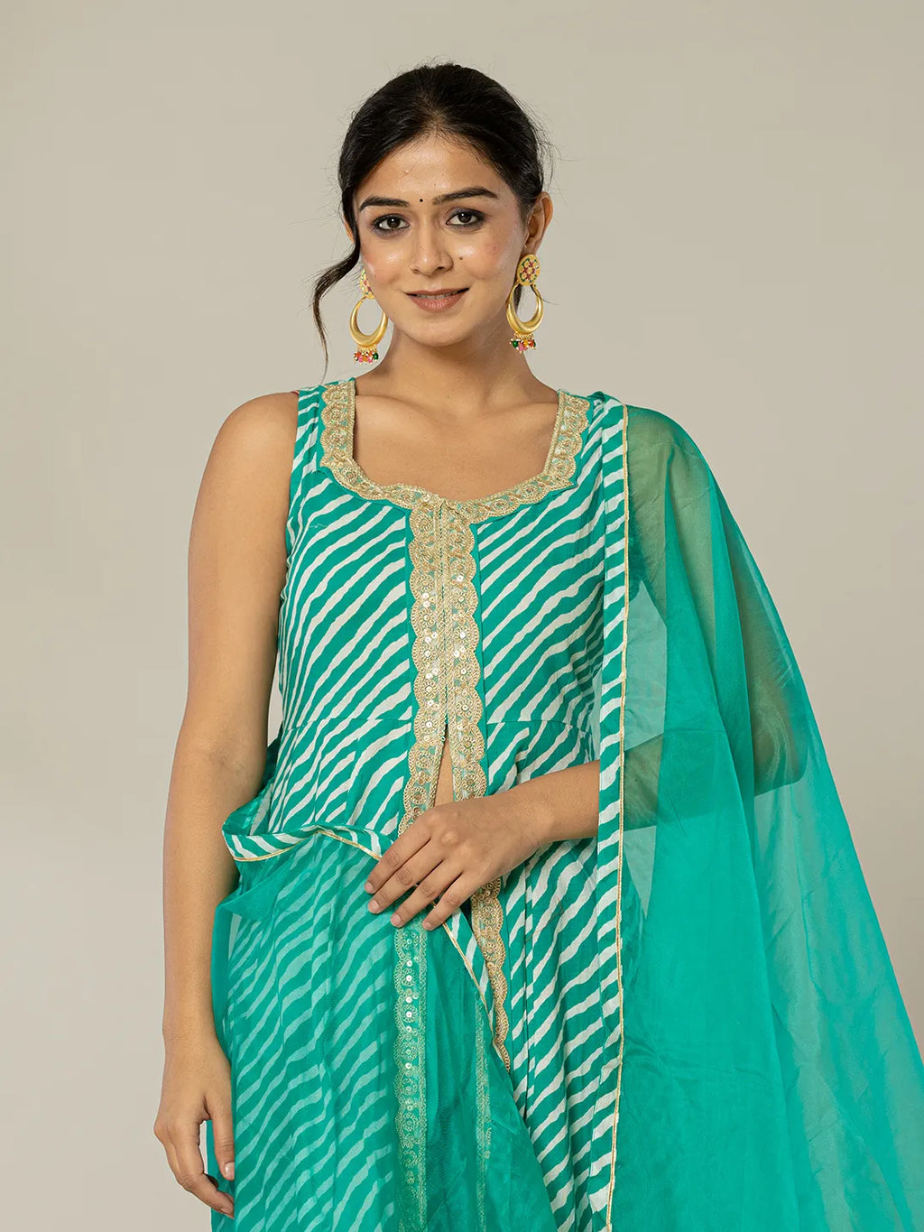 Yufta Cotton Leheriya Kurta Dupatta Pant Set | Grocsy