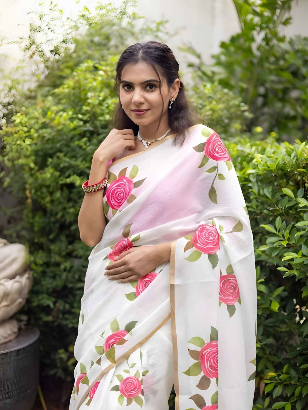 Prime Volt Women's White & Pink Floral Digital Print Soft Linen Saree With Gold Zari Border & Blouse | Grocsy