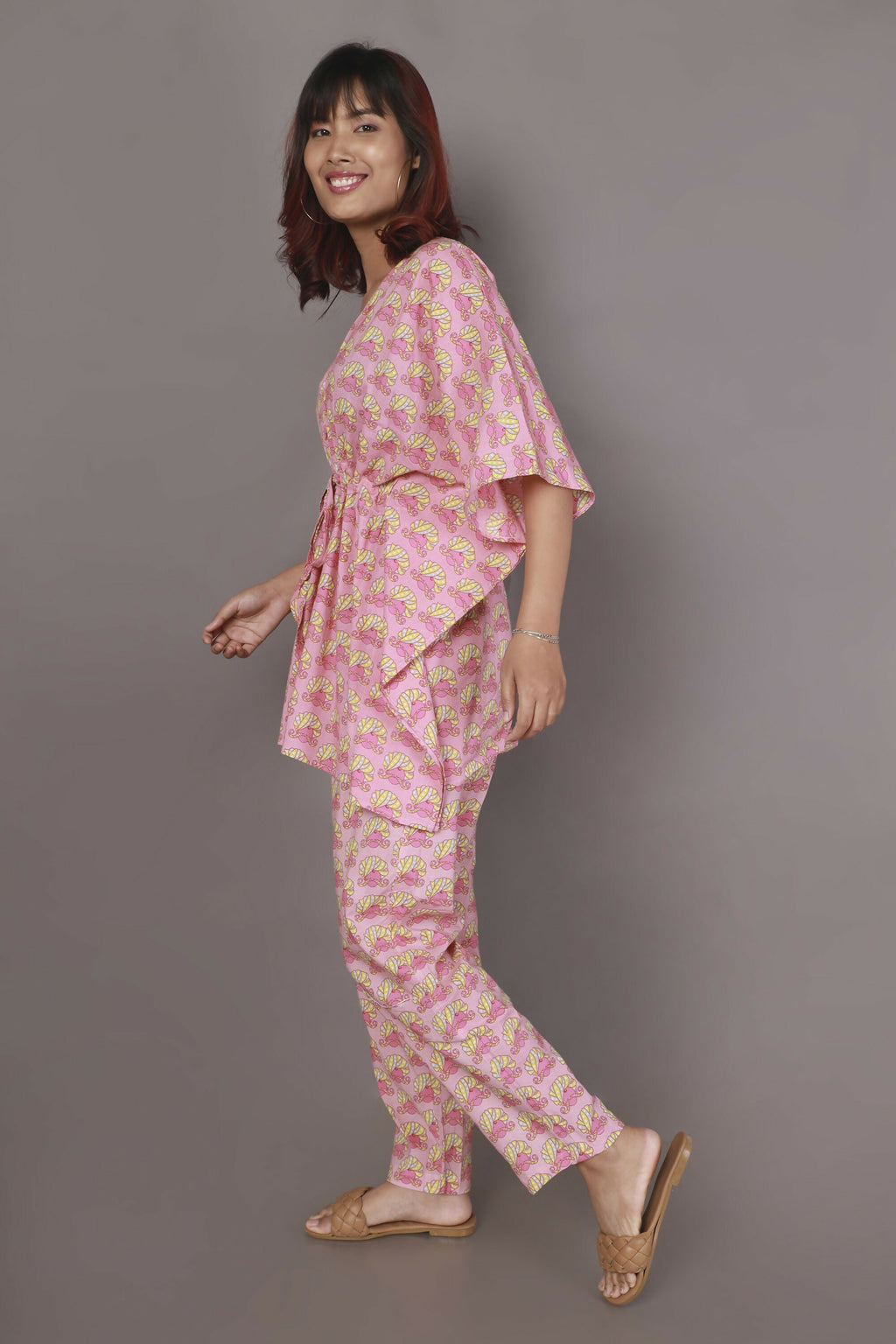 Breathables Women’S Loungewear Kaftan Co-Ord Set Cotton V-Neck In Quirky Pink Print | Grocsy