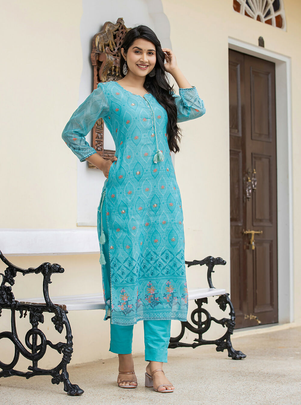 Kaajh Women's Sky Blue Printed Chanderi Kurta Pant Set With Dupatta | Grocsy