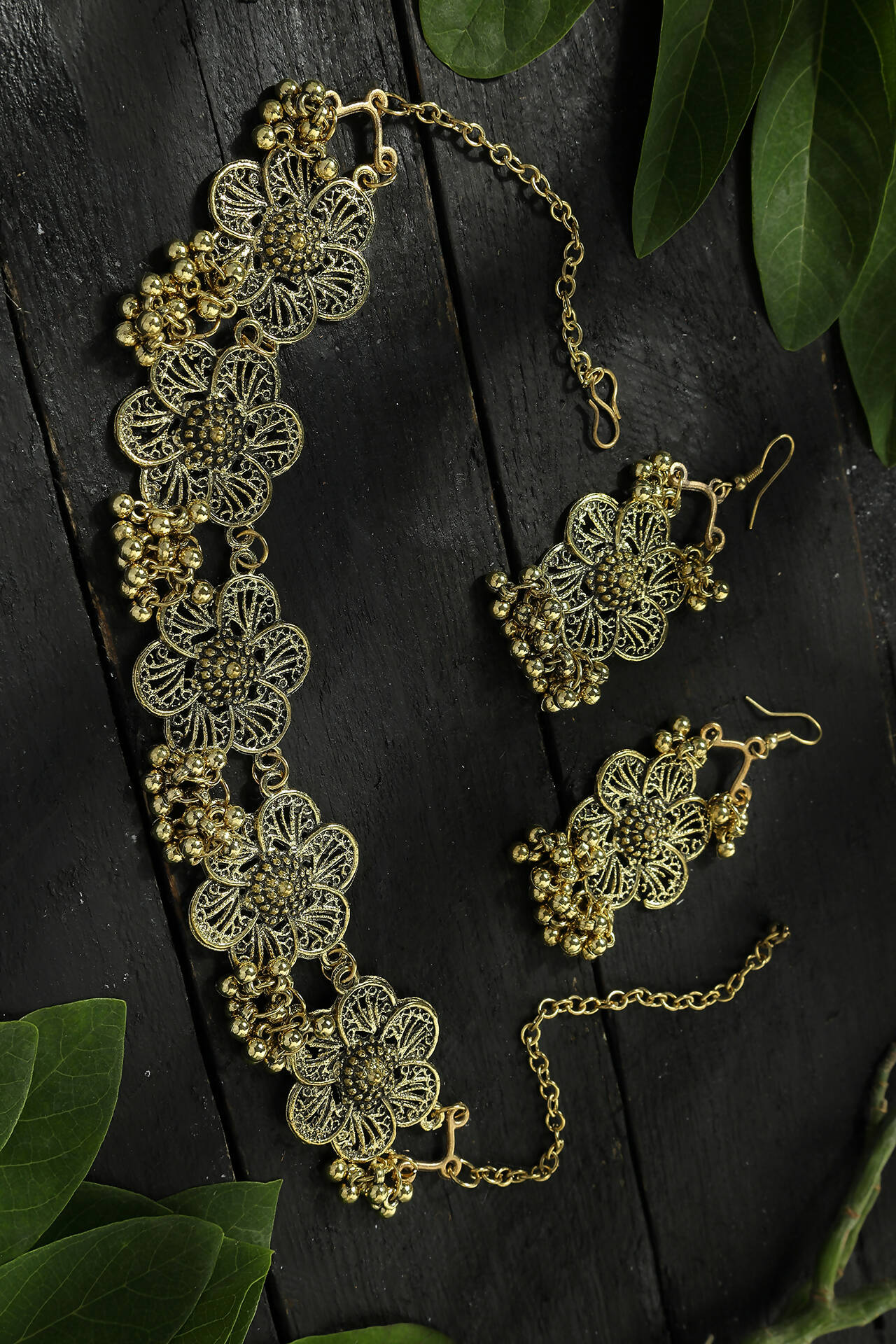Mominos Fashion Johar Kamal Golden-Plated Brass Finish Floral Desgin Choker For Women | Grocsy
