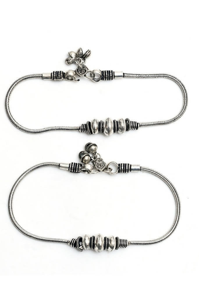 Mominos Fashion Kamal Johar Oxidised Party Wear Silver Anklets | Grocsy