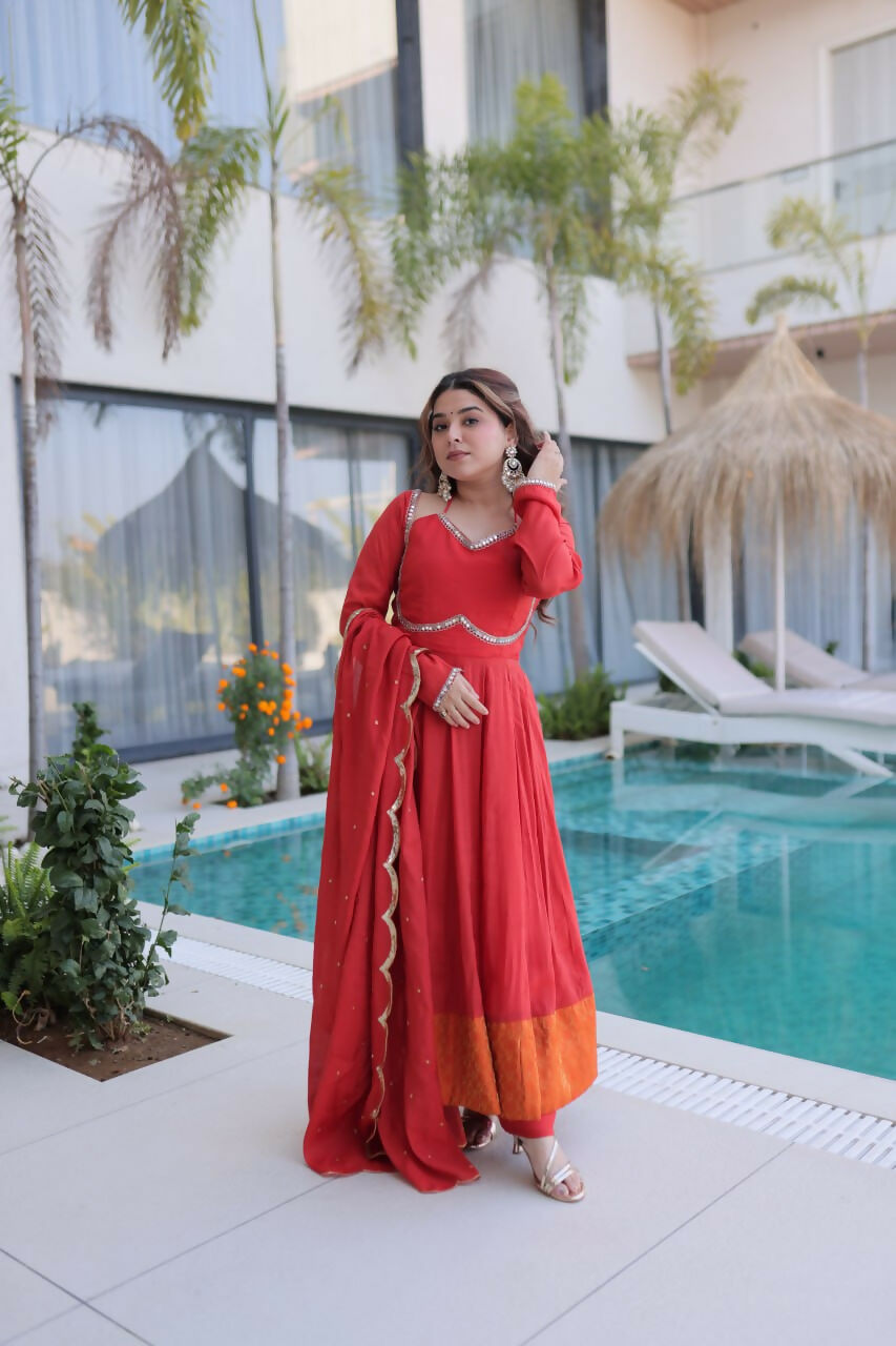 Teeya Creation Womens New Stylish Mul Chanderi With Rich Mirror Lace Work Kurta Set | Grocsy