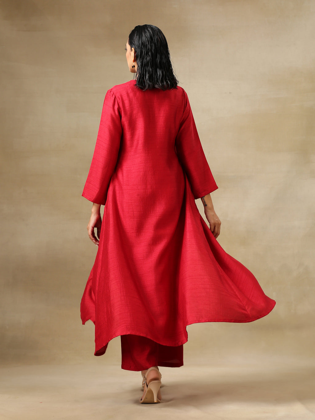 trueBrowns Maroon Textured Silk Front Slit Kurta Pant Set | Grocsy