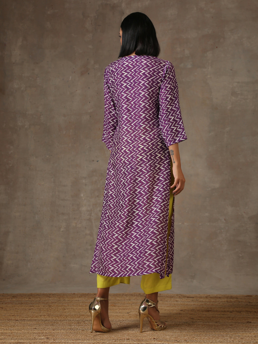 trueBrowns Purple White Lehariya Printed Silk kurta Pant Set | Grocsy