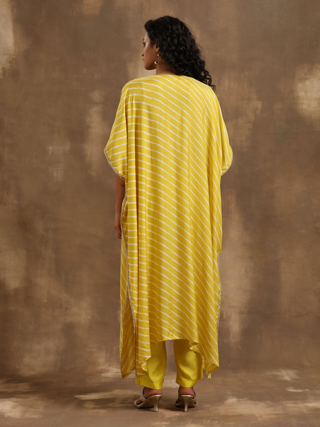 trueBrowns Lime Lehariya Printed Silk Kaftan Pant Set | Grocsy