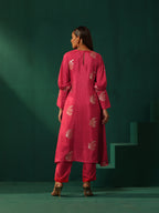trueBrowns Pink Floral Viscose Silk Round Neck Puff Sleeve Kurta Pant Set | Grocsy