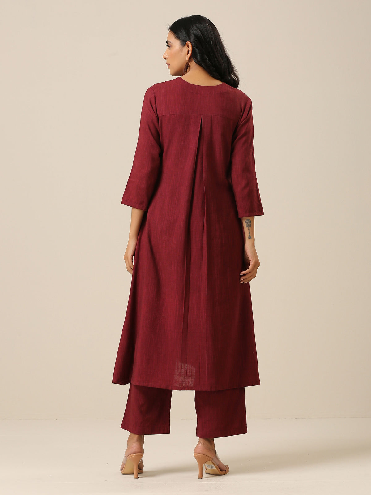trueBrowns Ruby Wine Slub Texture Back Pleat Kurta Pant Set | Grocsy