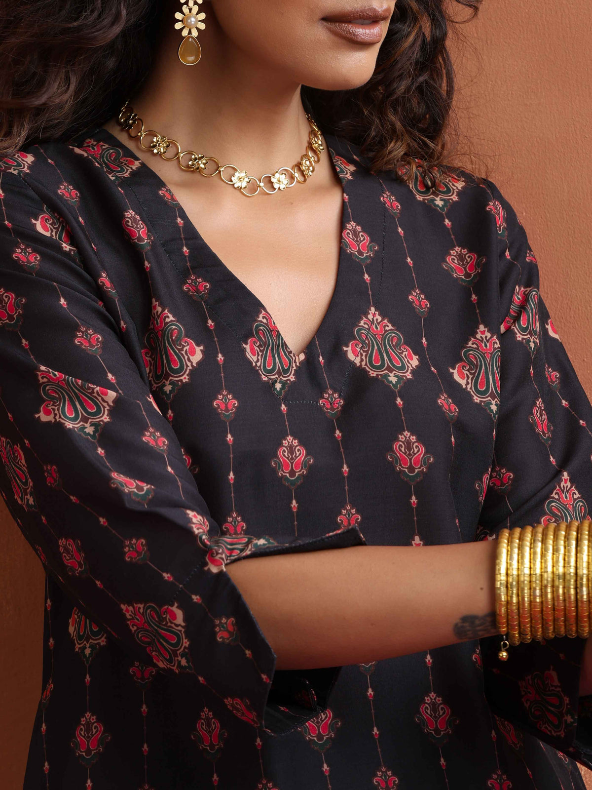 trueBrowns Black Print Kurta Co-ord Set | Grocsy