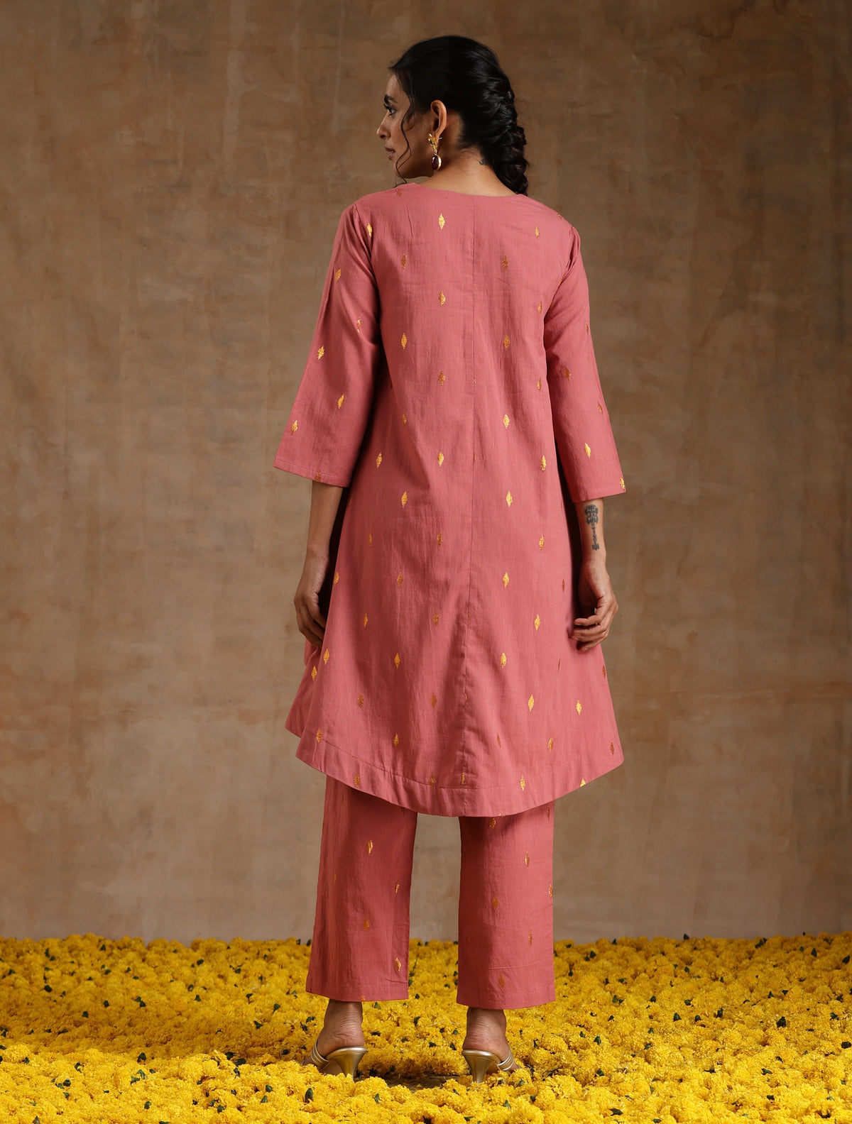 trueBrowns Blush Gold Cotton High-Low Co-Ord Set | Grocsy