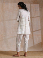 trueBrowns White With Small Floral Booti Print Cotton Pleated Co-Ord Set | Grocsy