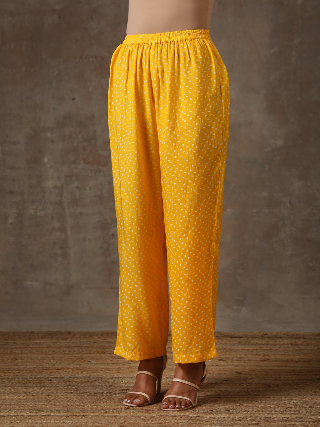 trueBrowns Yellow Bandhani Flare Printed Silk Co-Ord Set | Grocsy