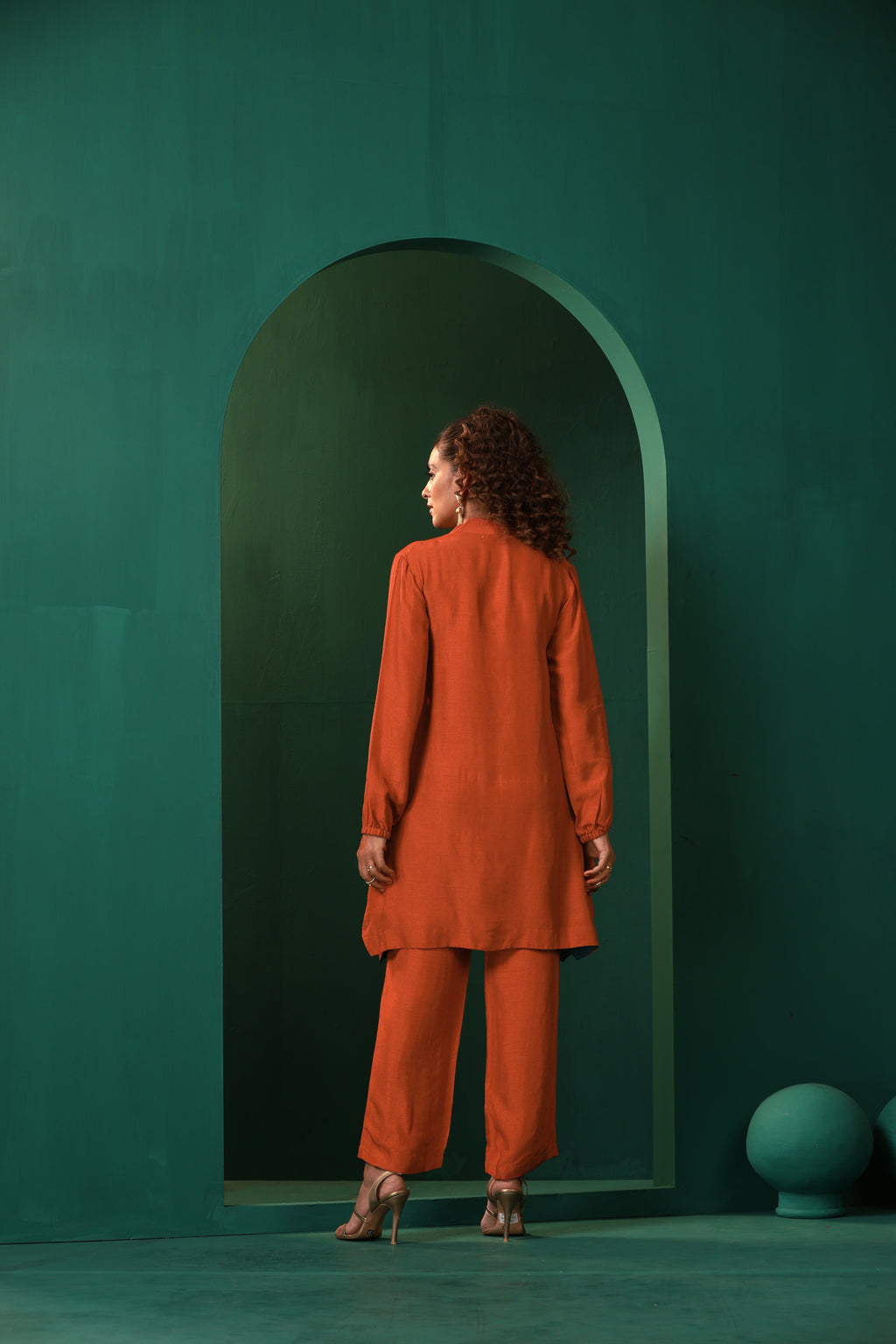 trueBrowns Rust Silk Collar Co-ord Set | Grocsy