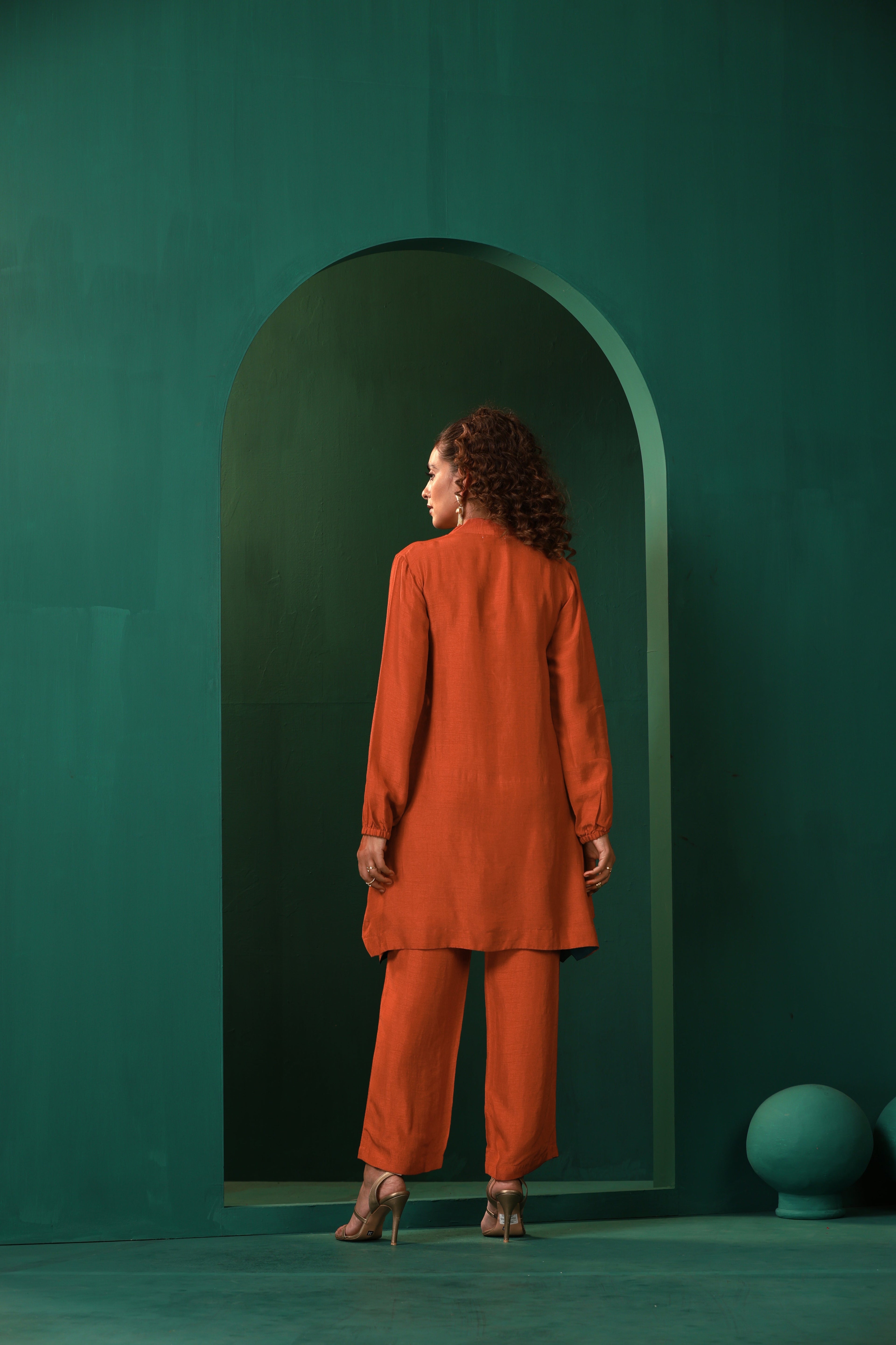 trueBrowns Rust Silk Collar Co-ord Set | Grocsy